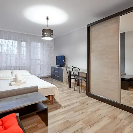 Pod Lipami Standard Studio Apartment Poznan